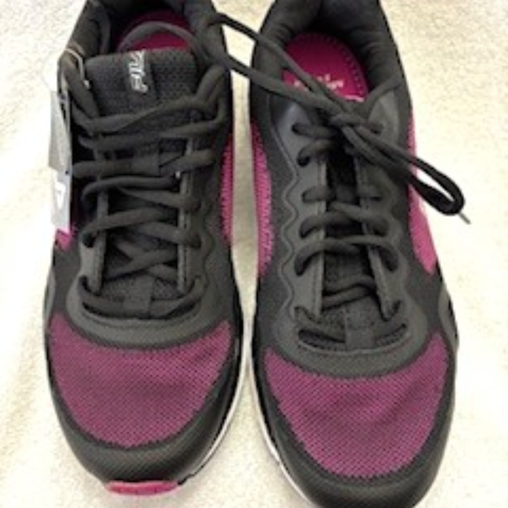 Fila Cool Max Memory Foam Running Shoes In Black And Magenta Nwt Size 9